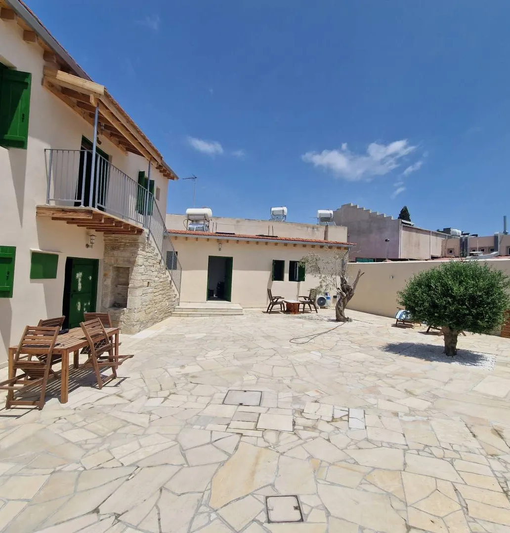 Kiti Traditional Apartments