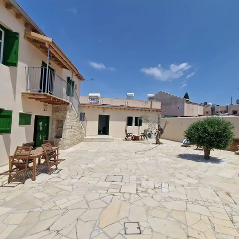 Kiti Traditional Apartments