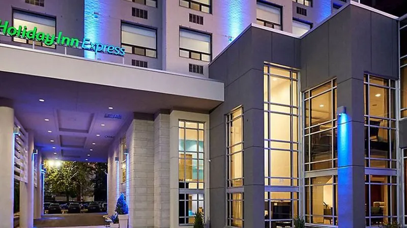 Holiday Inn Express Larnaca