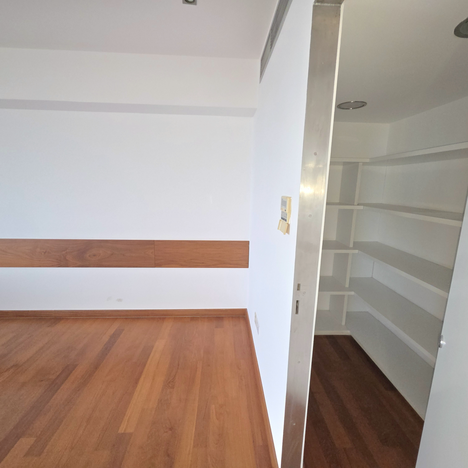 Office in Limassol / Molos