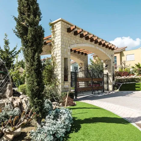 Coralli Shore Habitat