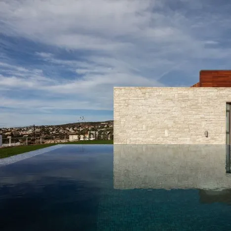 Pearl Sea Caves Villas