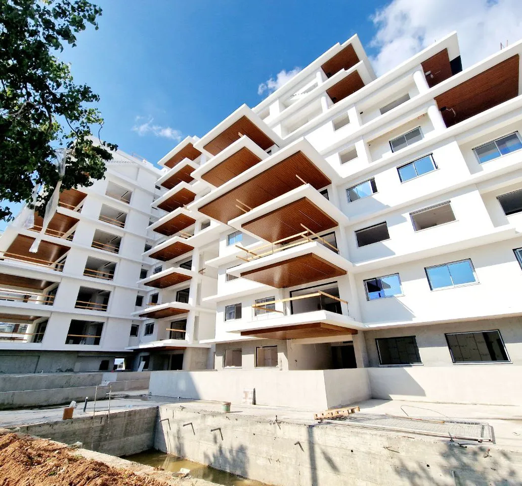 Plus 21 Roy Terraces