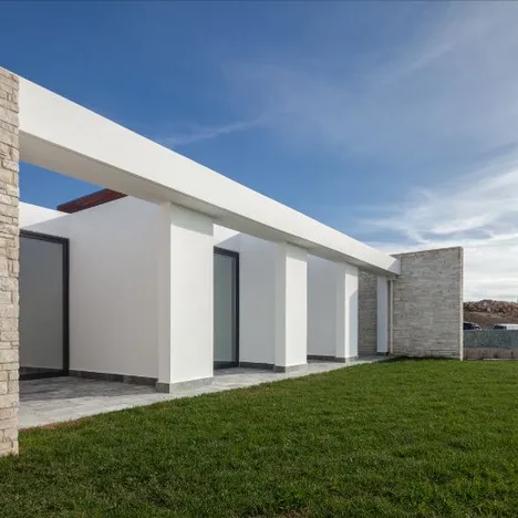 Pearl Sea Caves Villas