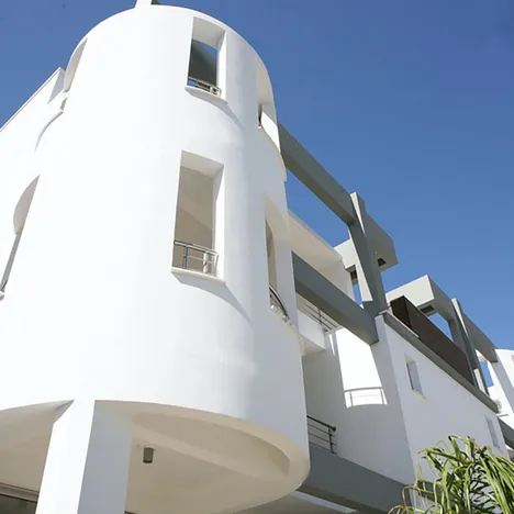 Zavos Park Residence