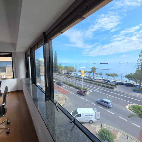 Office in Limassol / Molos