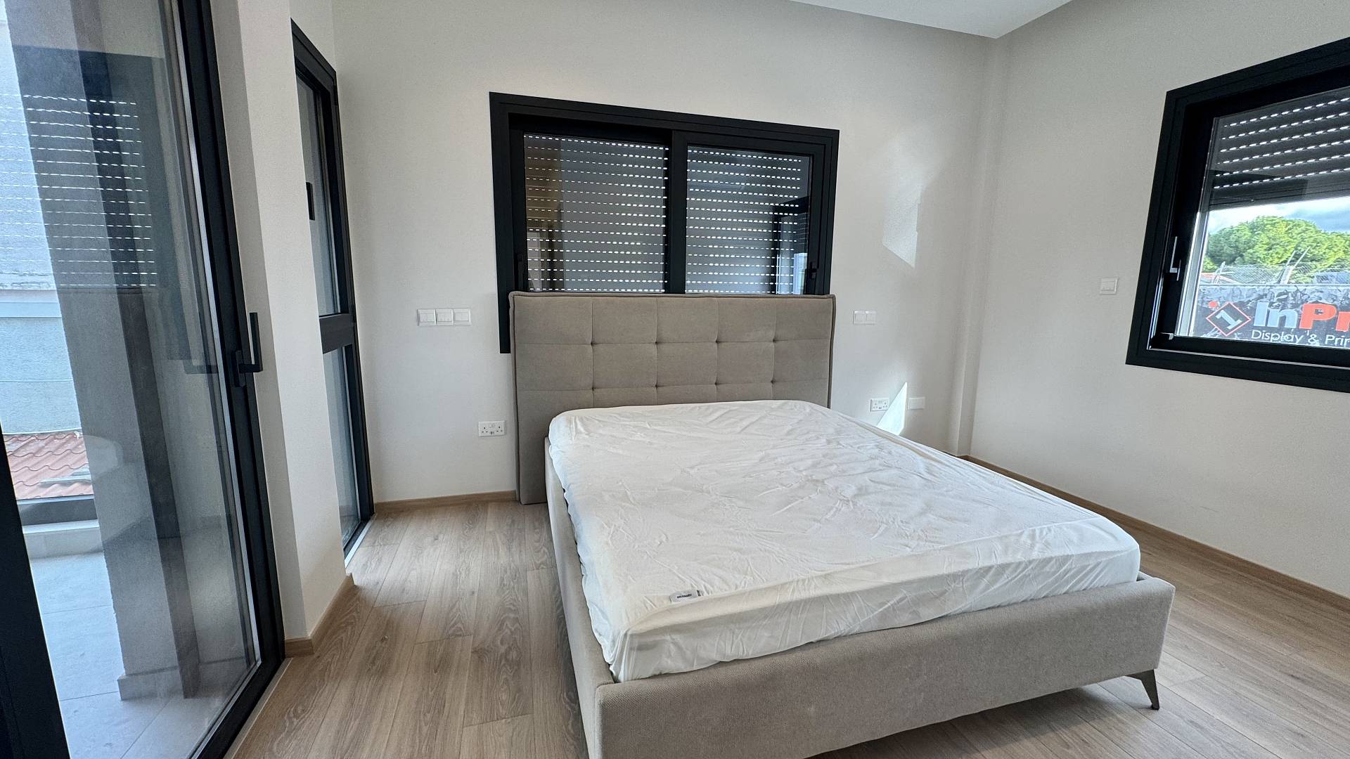 OROMI Makarios Court