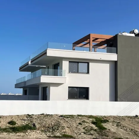 Plus 16 Livadia Garden 2