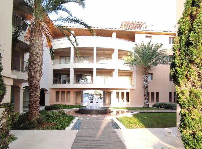 Lighthouse Apartment