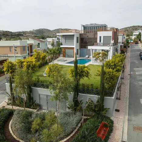 Coralli Shore Habitat