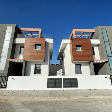 Plus 16 Livadia Garden 2