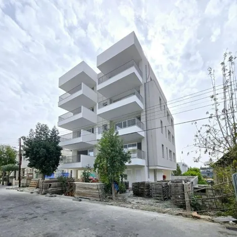 Gladstonos Residence