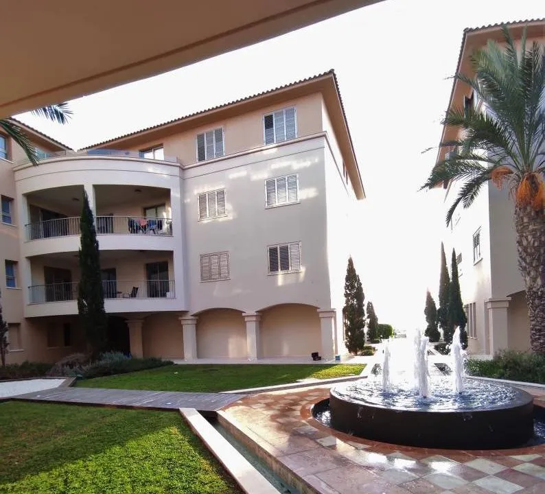 Lighthouse Apartment