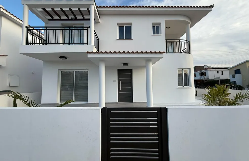 3-bedroom house in Paphos / Universal - Image 1