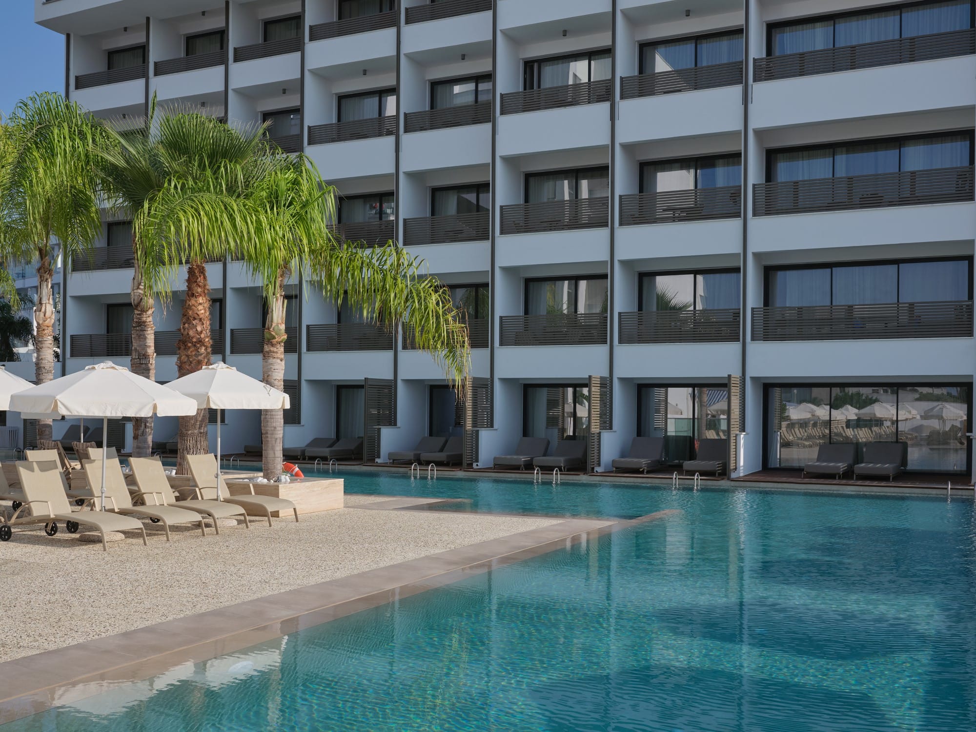 atlantica-sancta-napa-hotel-in-ayia-napa-new-building.jpg В Айя-Напе после реновации открылся отель Atlantica Sancta Napa Resort