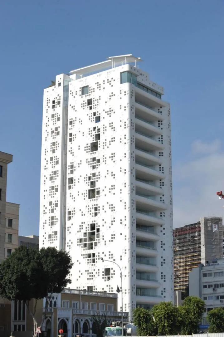 The White Walls (The Tower 25)