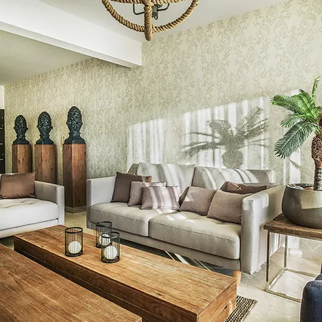 Zavos Park Residence