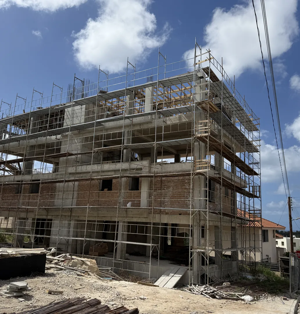 Paradise Gardens (QHD)