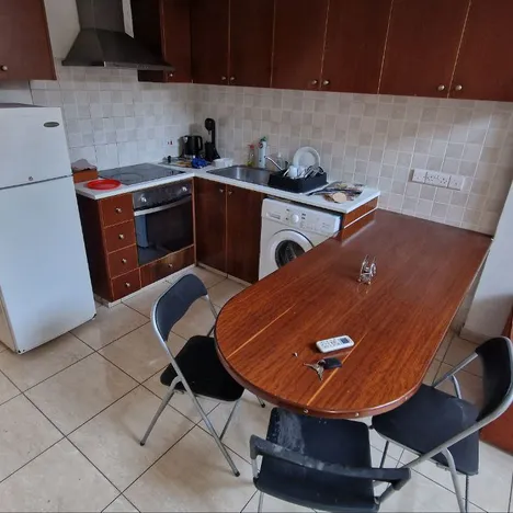 Marina Apartments 211