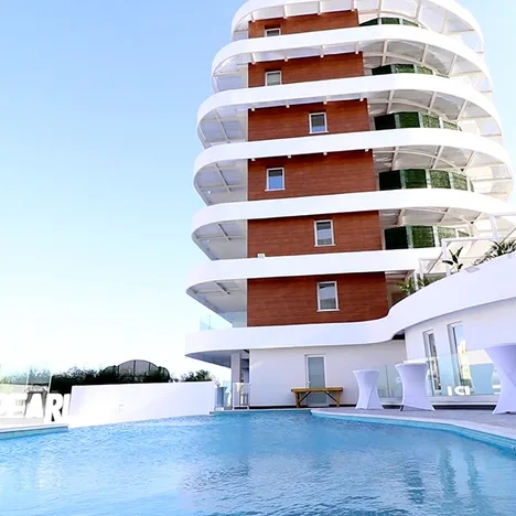 Plus 6 The Pearl of Mackenzie 