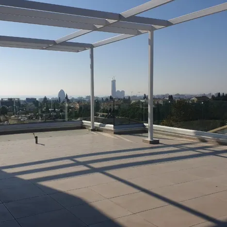 Plus 14 Columbia Residence