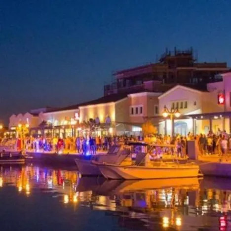 Crown Sea View Community