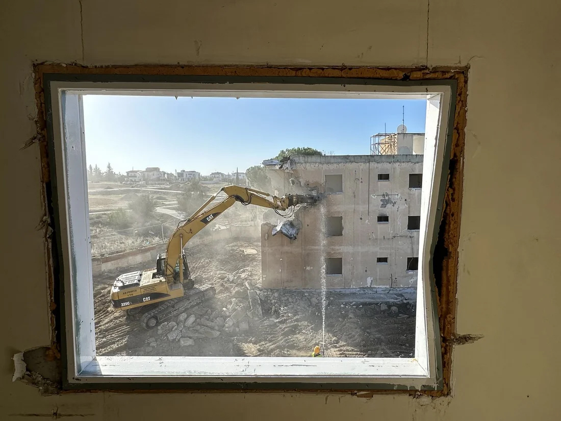 Переселенцы из числа греко-киприотов получили право оформить титулы на свою недвижимость