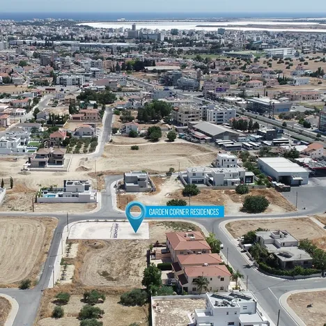 Garden Corner Residence