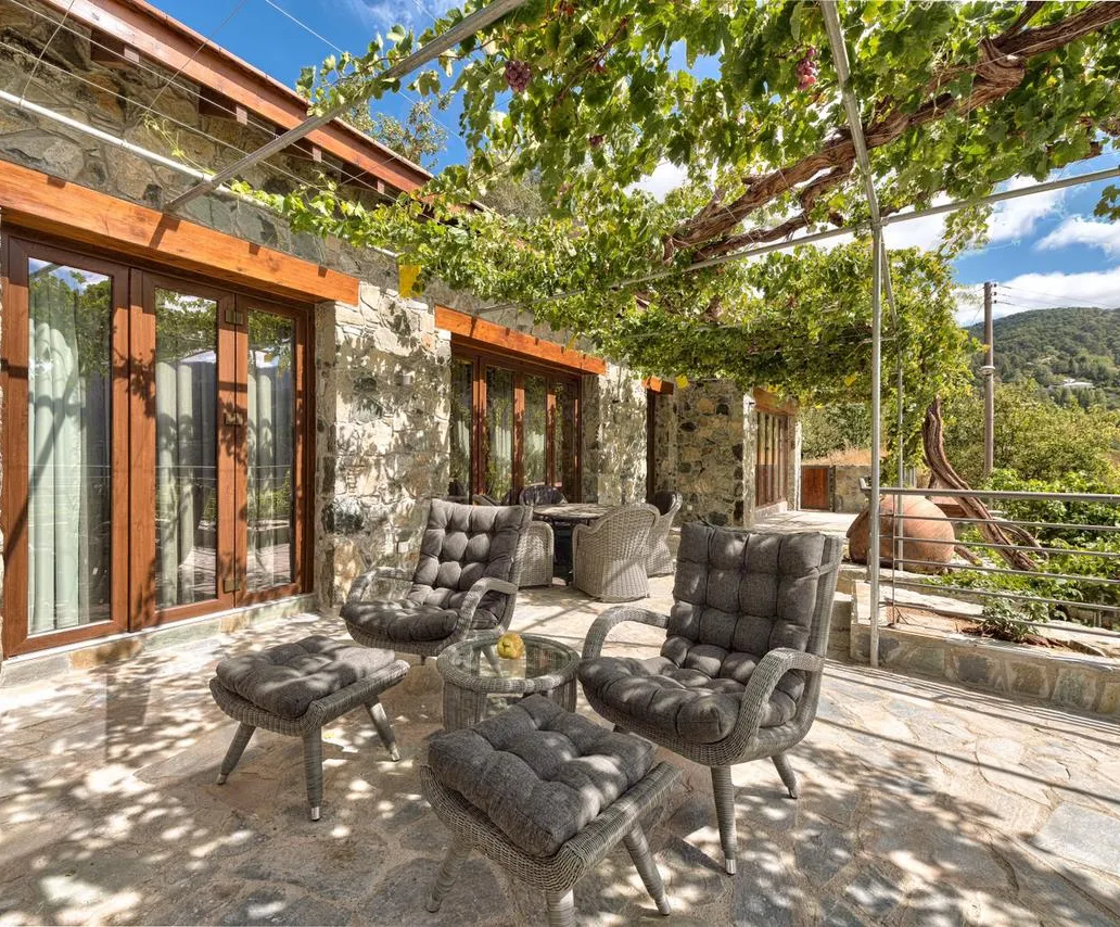 2-bedroom house in Limassol / Prodromos