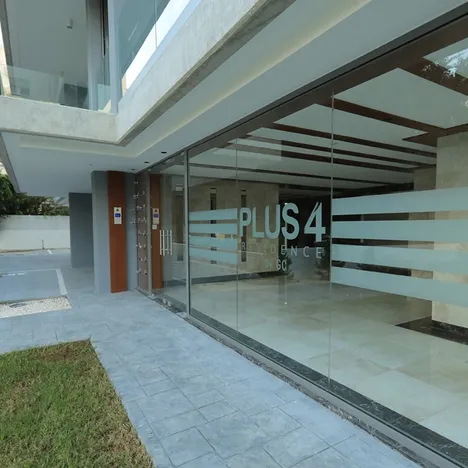 Plus 4 Residence