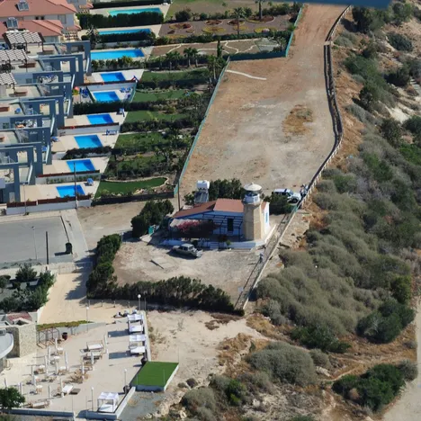 Faros Luxury Apartments (Beachfront)