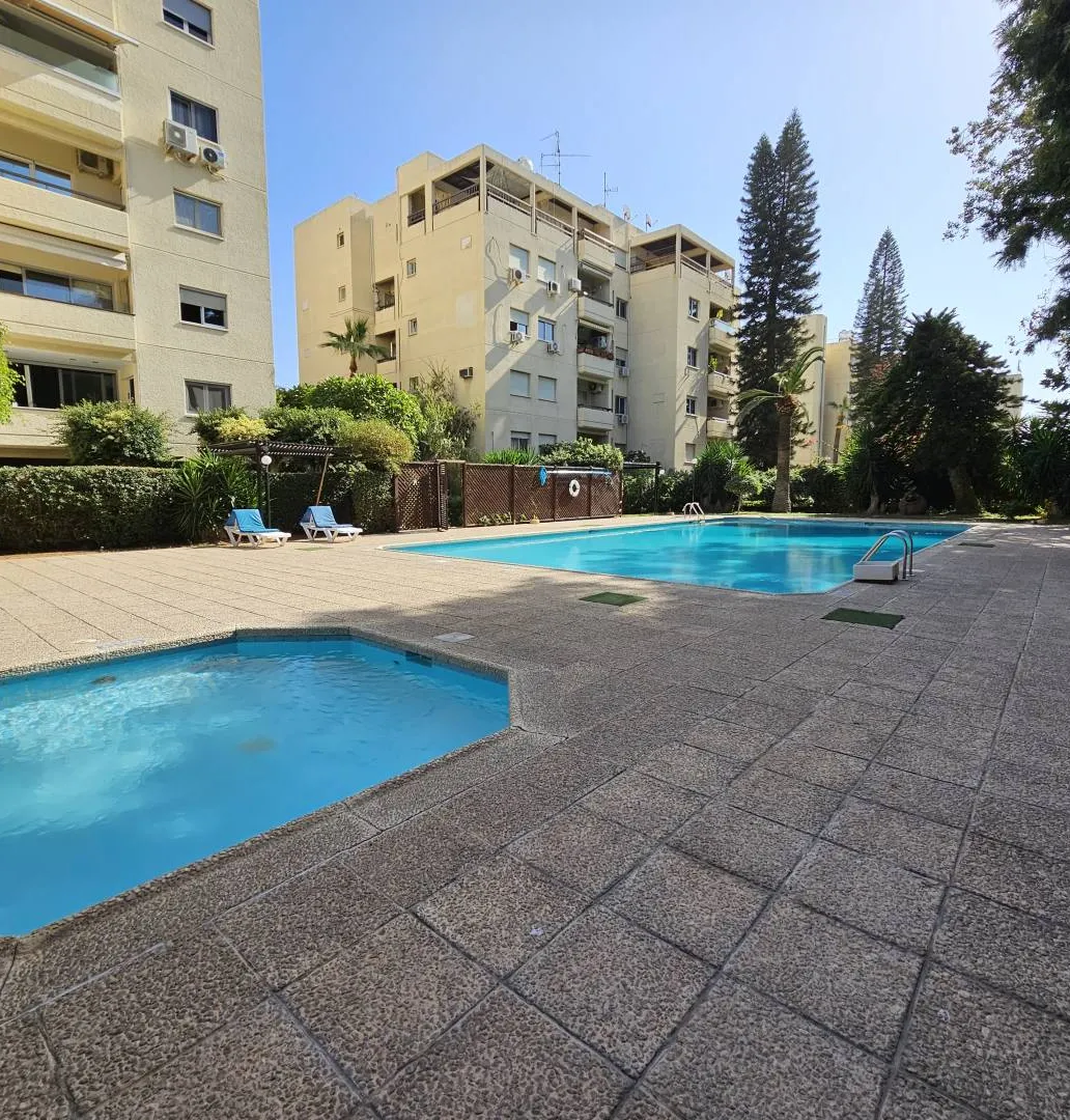 Deana Beach Apartments