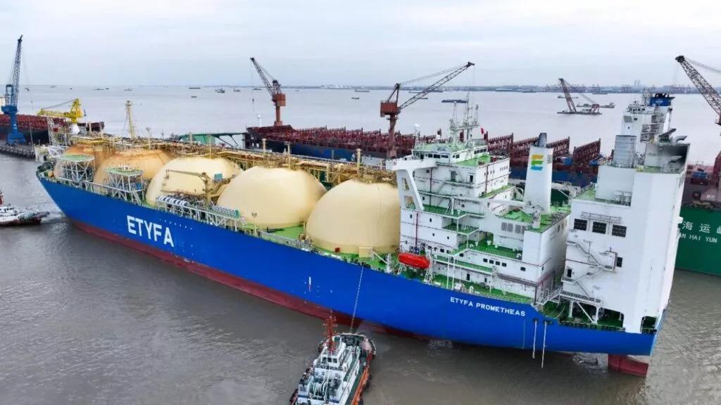 Строительство нового терминала сжиженного природного газа в Василико приостановили