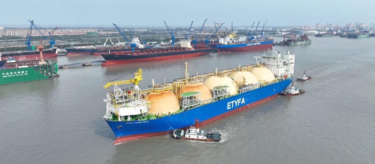 Работы над судном «Прометей» для газового терминала в Василико полностью завершены