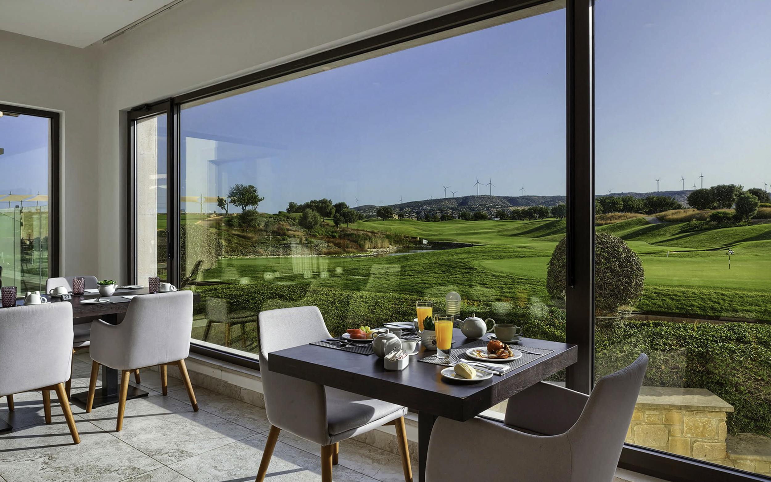 50% курорта Aphrodite Hills Resort перешли в руки частной компании WRA Consultants Ltd