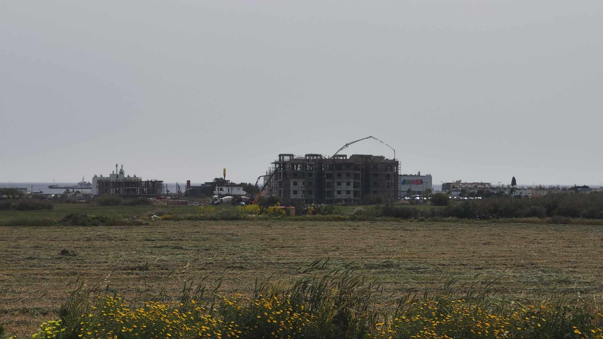 В районе Ливадия в Ларнаке зафиксирован строительный бум