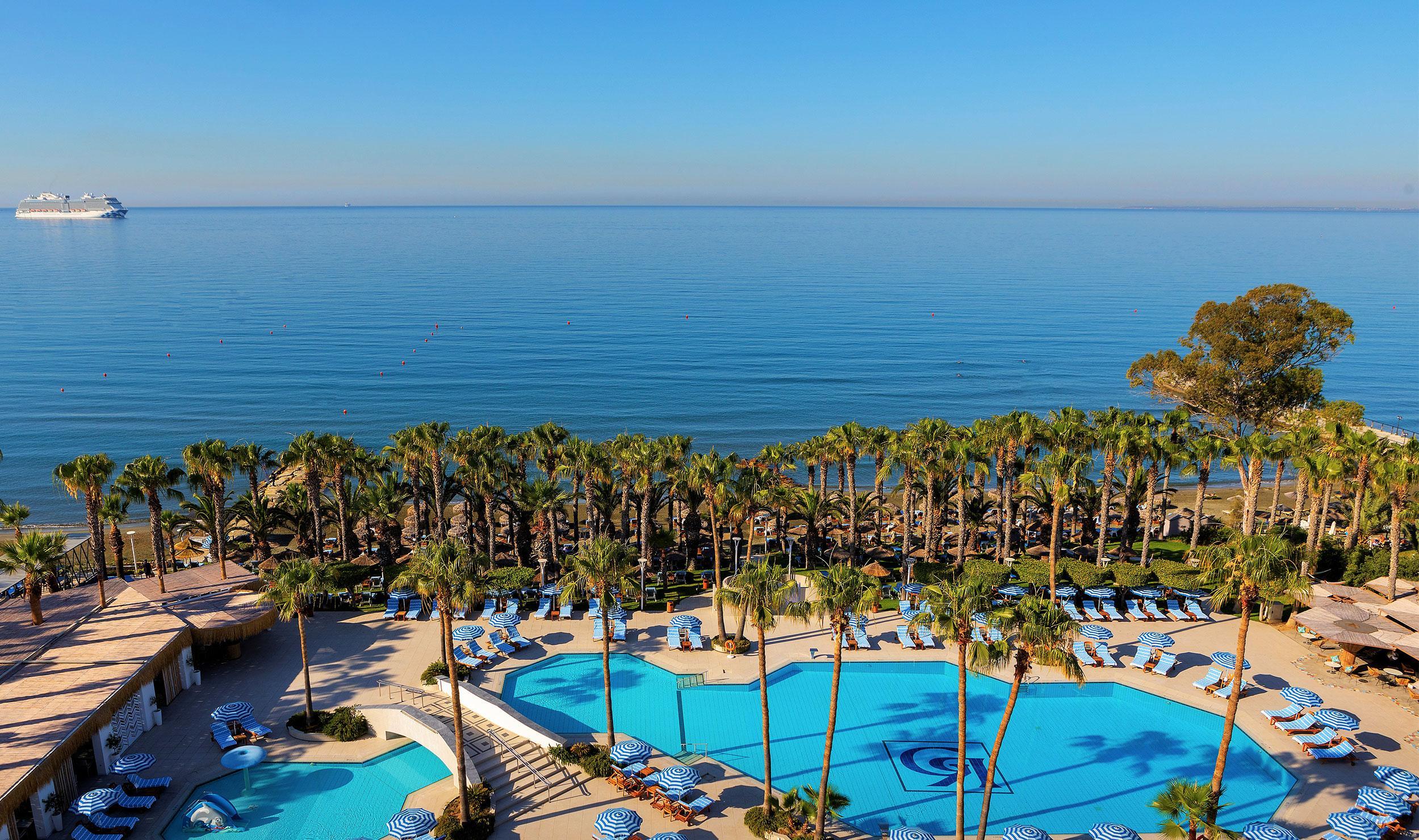 5 гостиниц Кипра, которые откроются обновленными