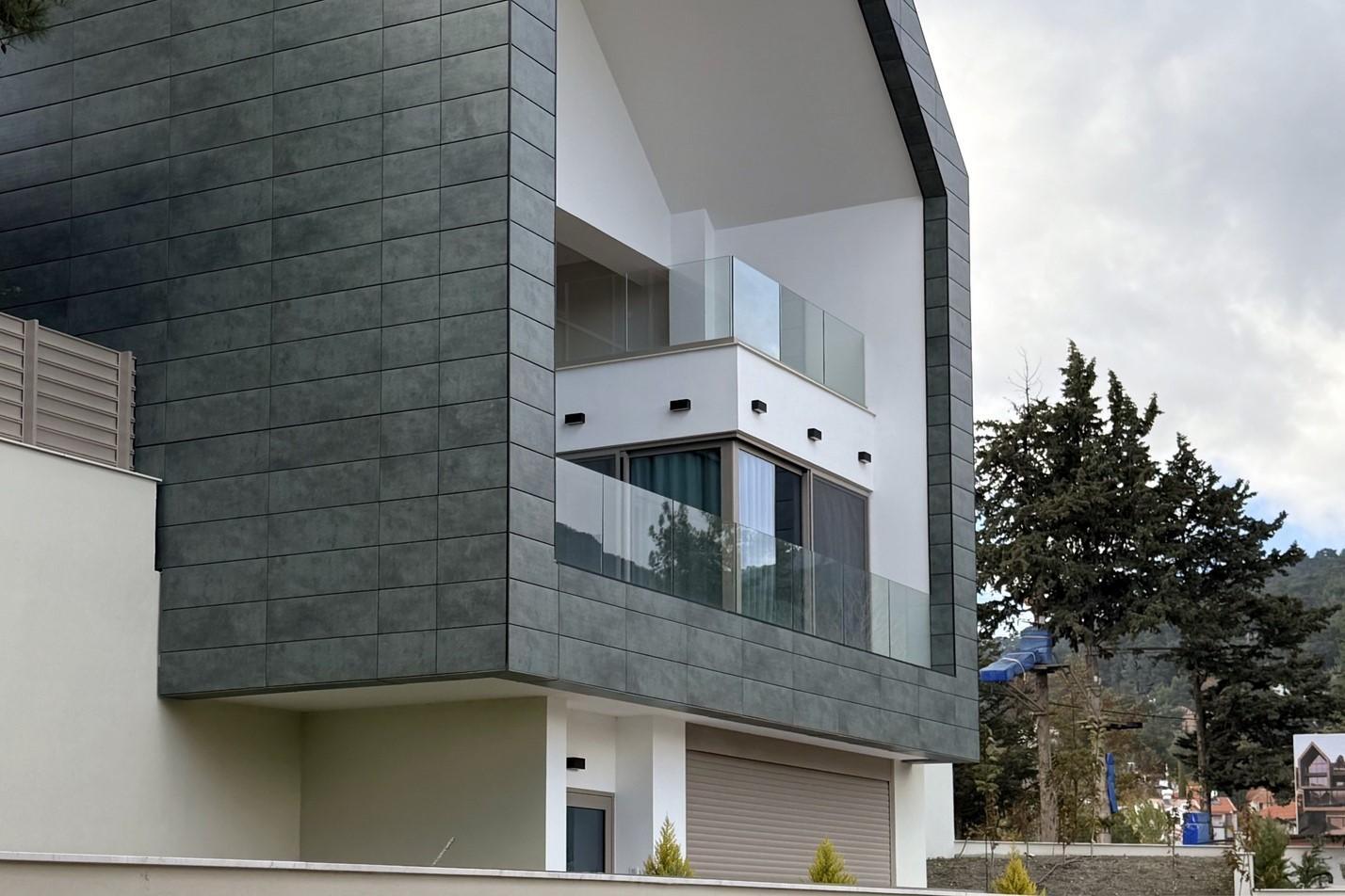 Первые особняки в элитном комплексе Guru Mountain Resort сданы в эксплуатацию