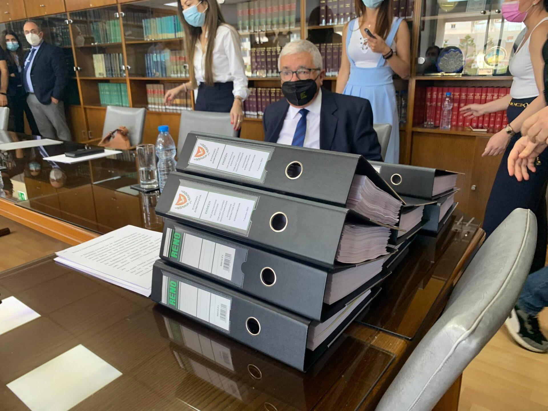 Суд по делу о «золотых» паспортах против экс-министра Кипра перенесли на начало июля