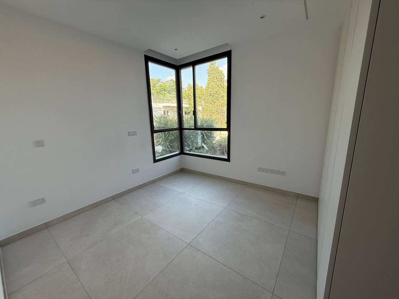 New 3-bedroom apartment in Nicosia / Engomi