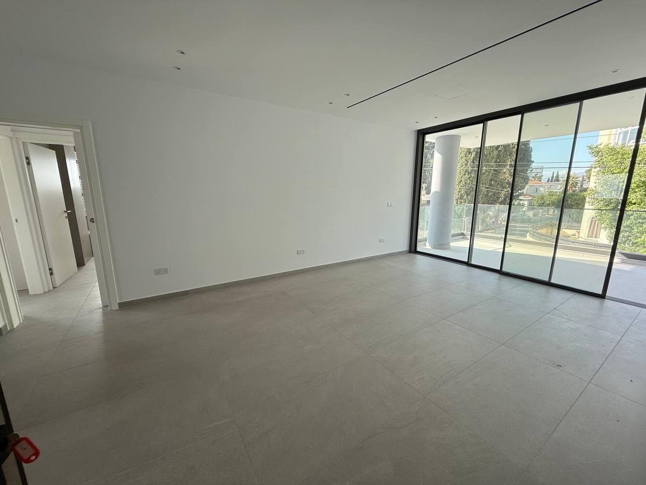 New 3-bedroom apartment in Nicosia / Engomi