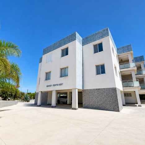 3-bedroom apartment in Limassol / Kolossi