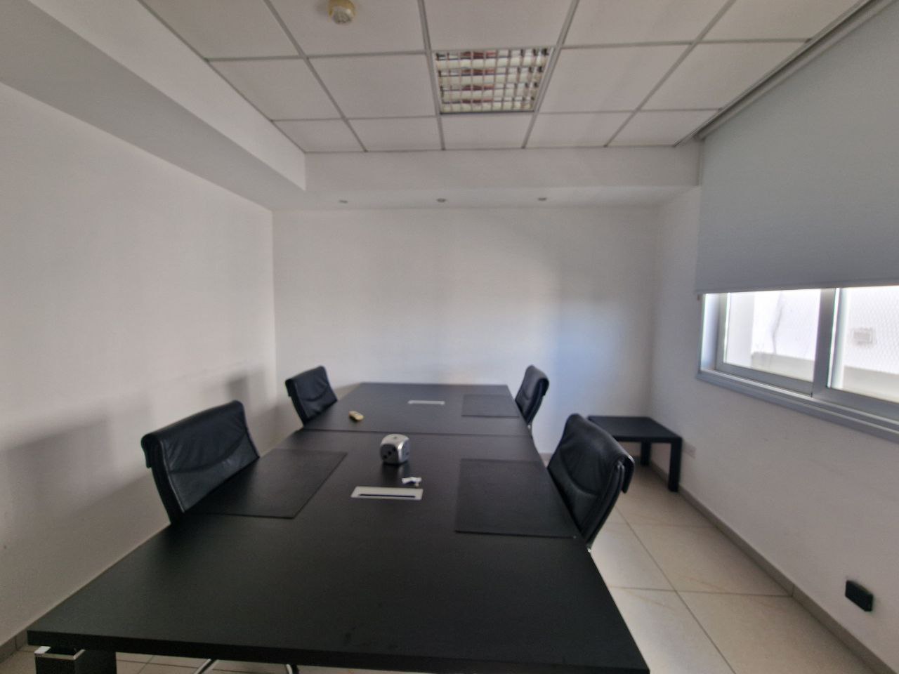 Office in Nicosia / Acropolis