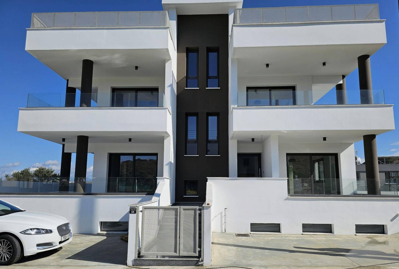 Tseri Homes