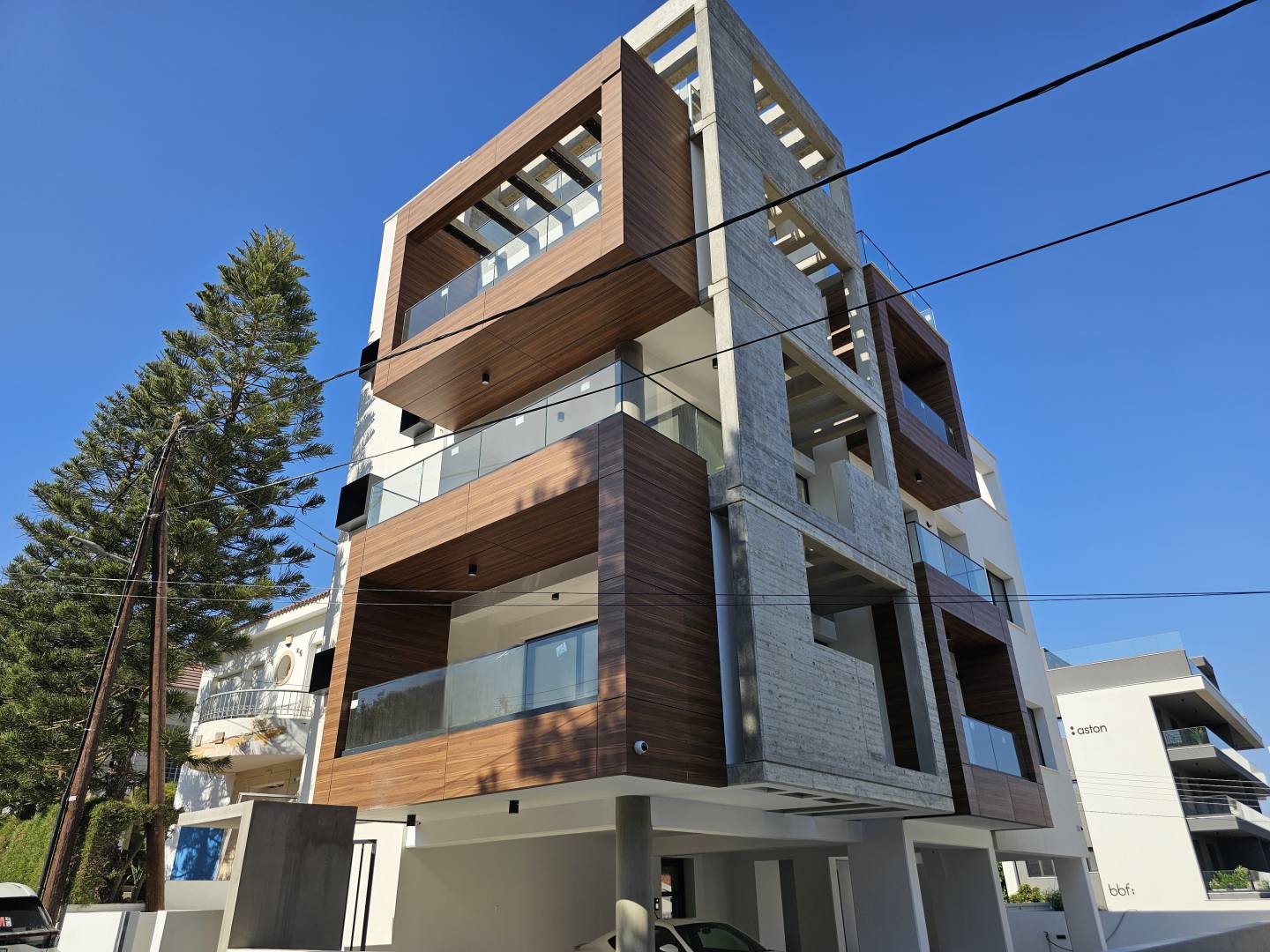 Stephanos Residence
