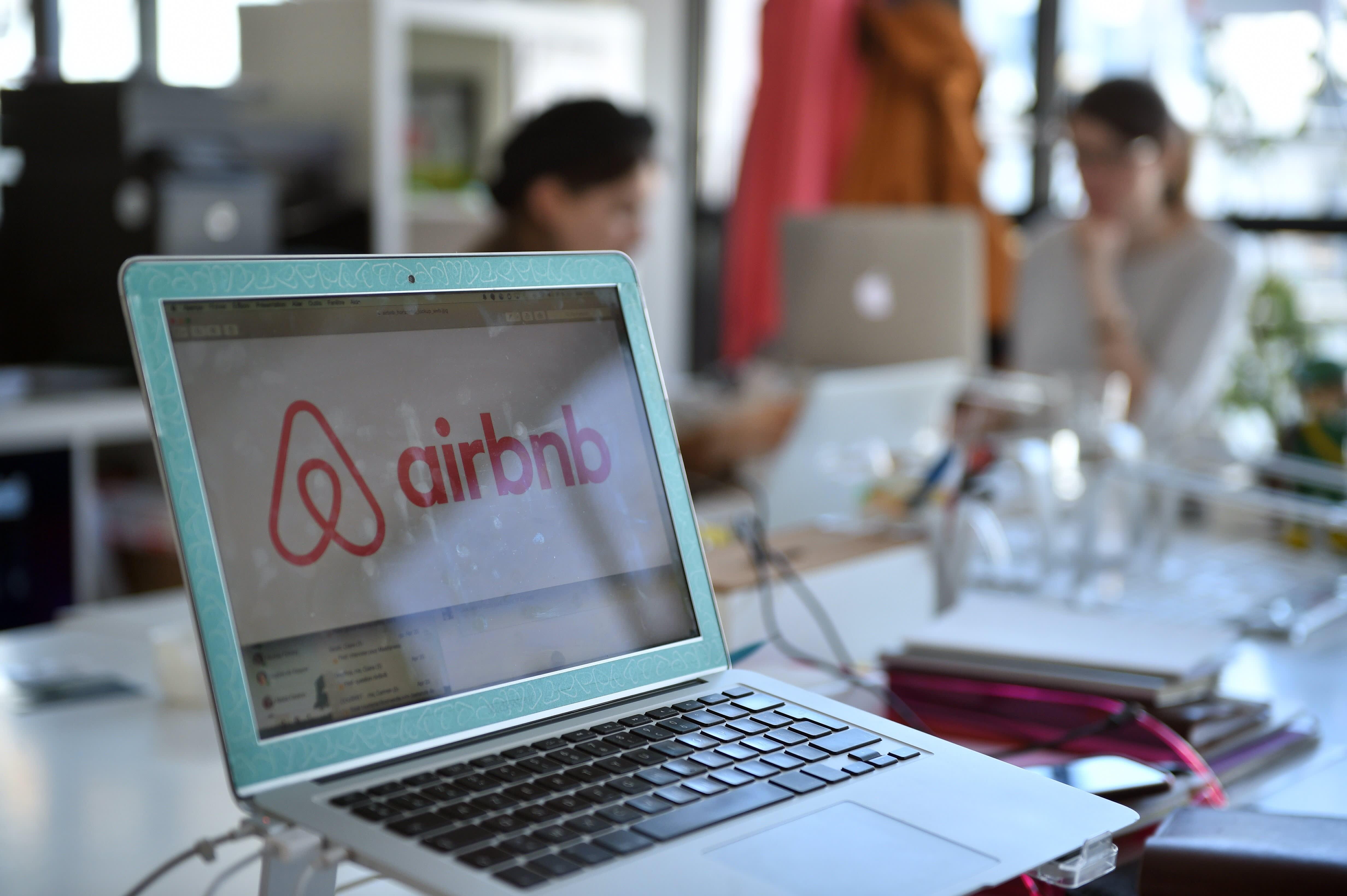 На Кипре сильно сократилось количество бронирований через Airbnb