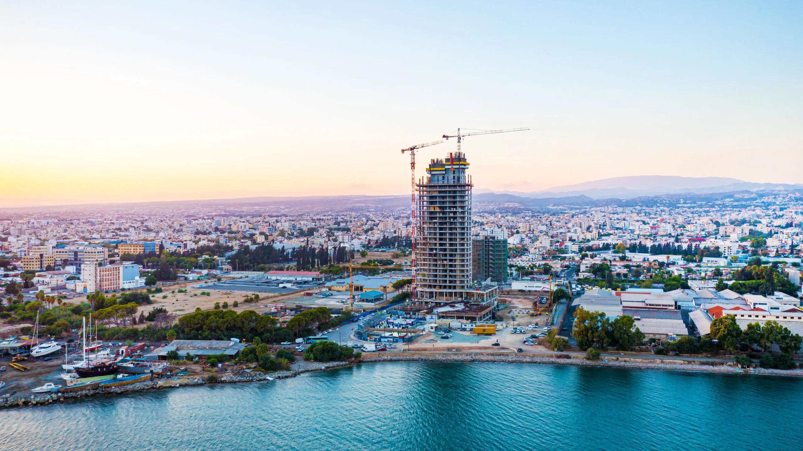 Limassol Blu Marine обретает форму